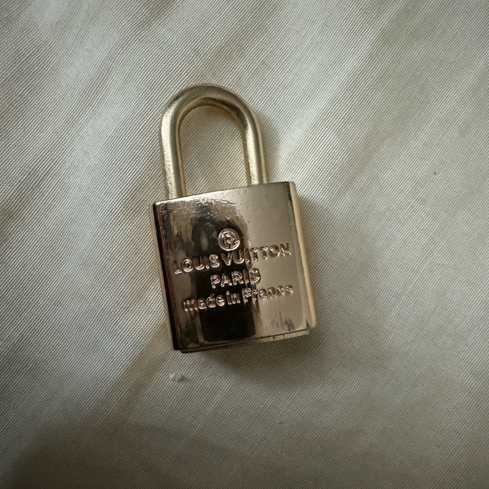 Bag Charm - Picture 2 of 2